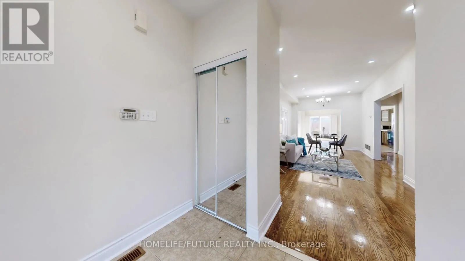 105 LAHORE CRESCENT