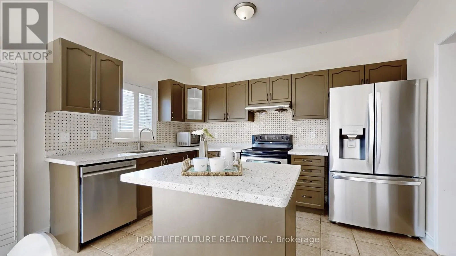 105 LAHORE CRESCENT