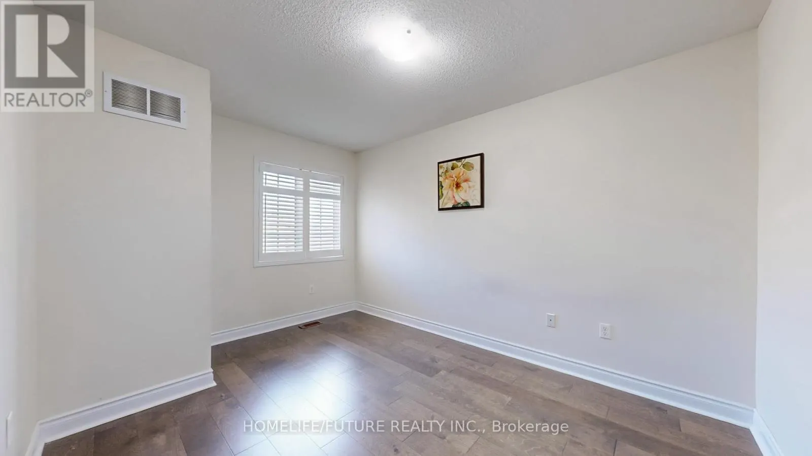 105 LAHORE CRESCENT