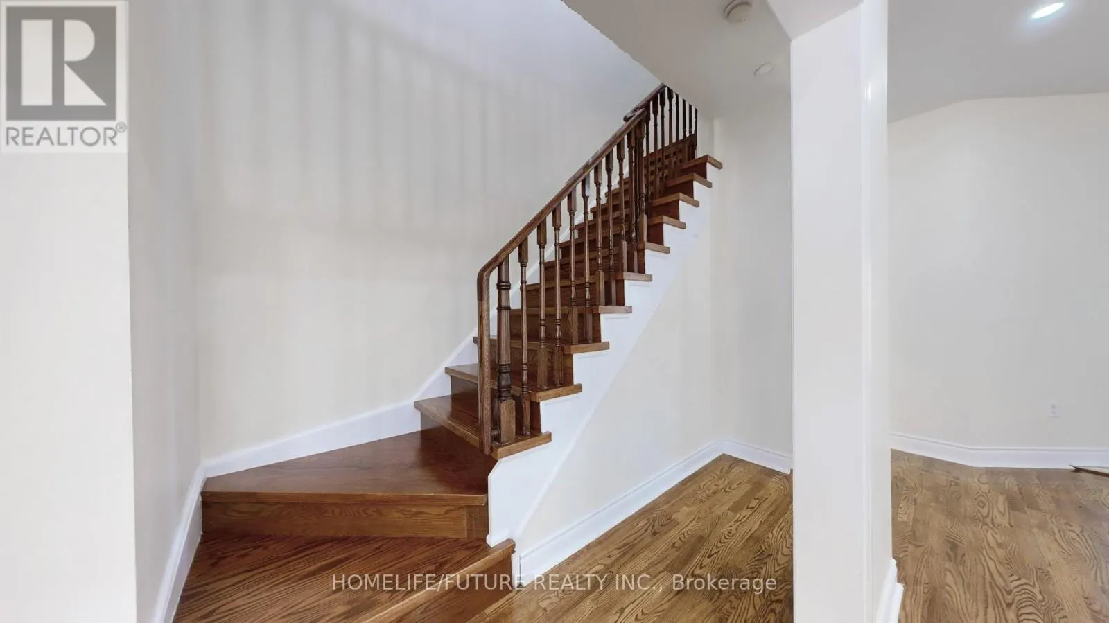 105 LAHORE CRESCENT