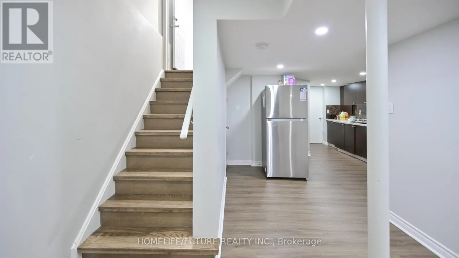 105 LAHORE CRESCENT