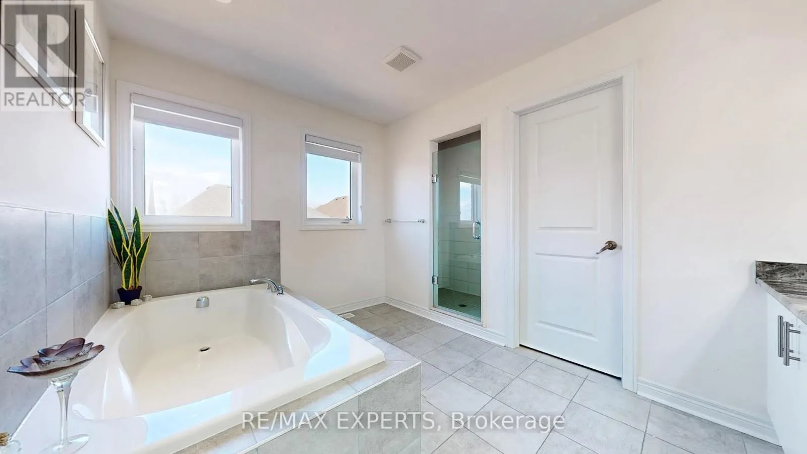 1488 TOMKINS ROAD