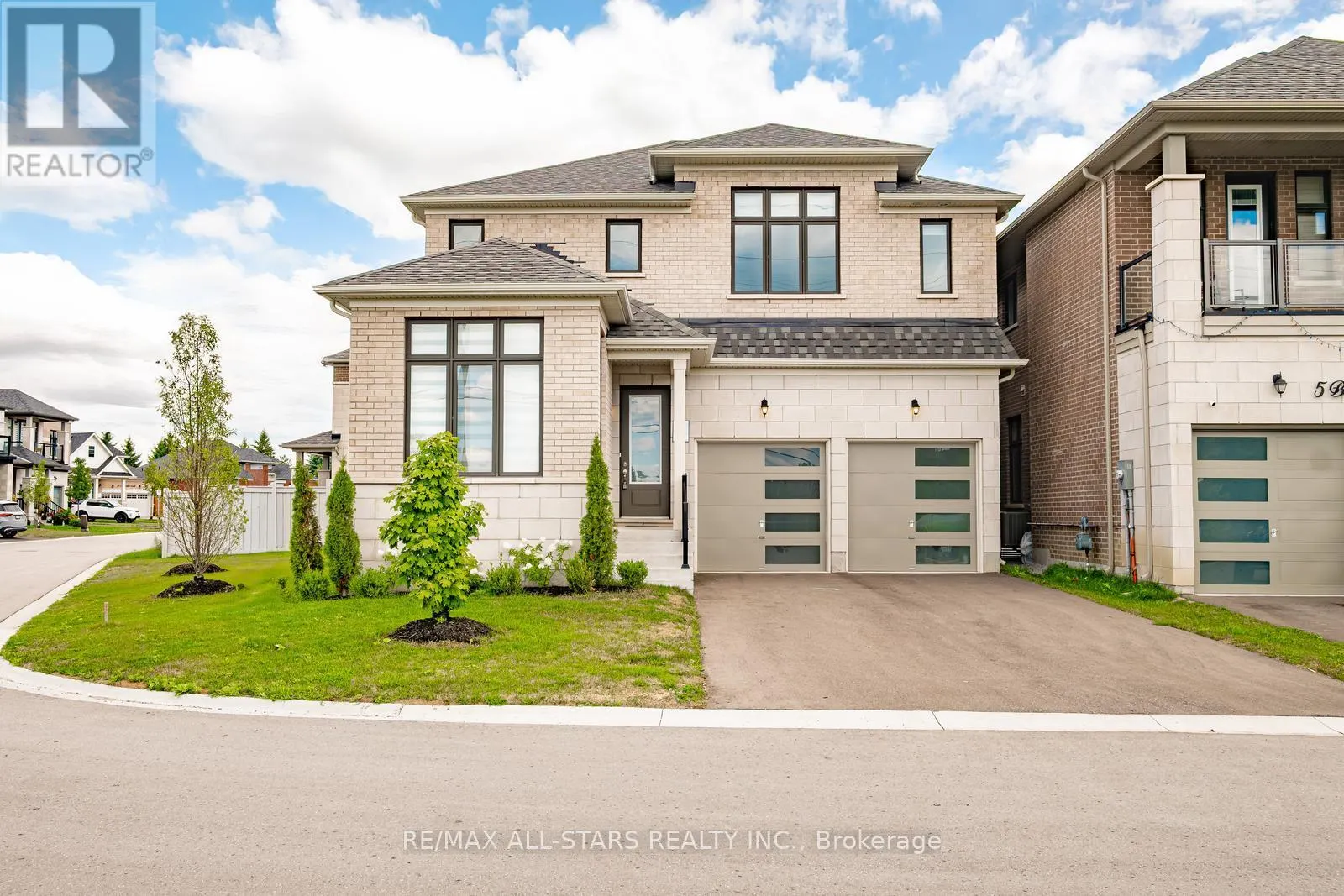 7 BALLANVIEW COURT