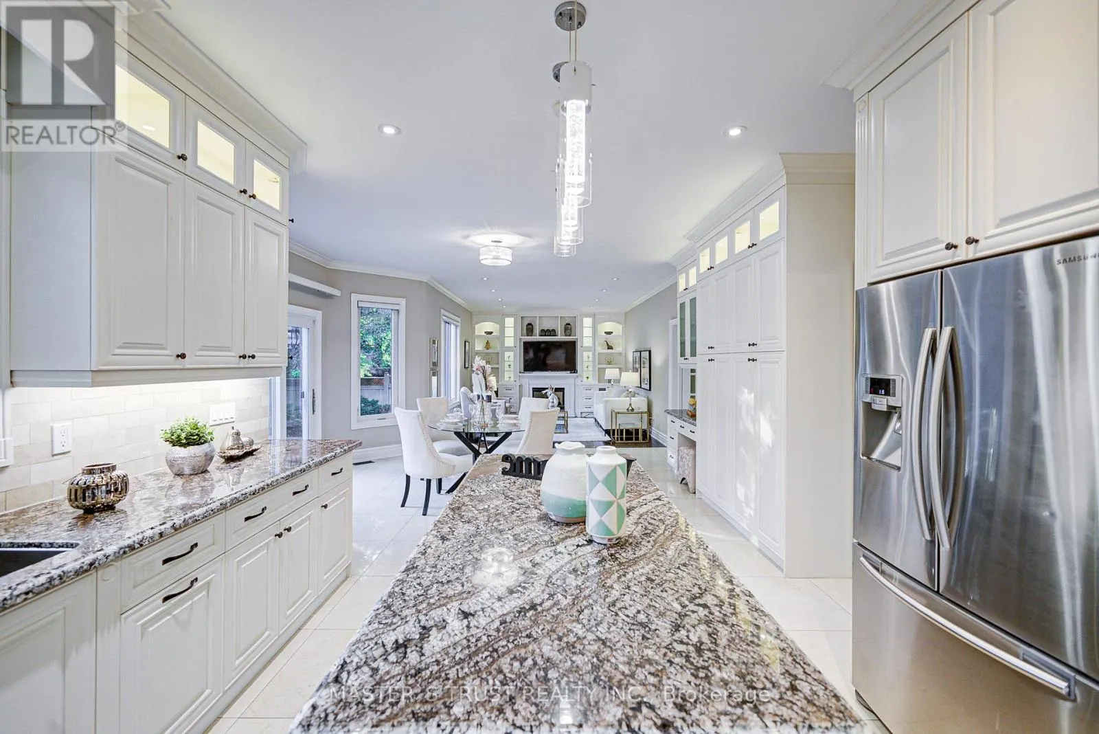 2 LYTTON BOULEVARD
