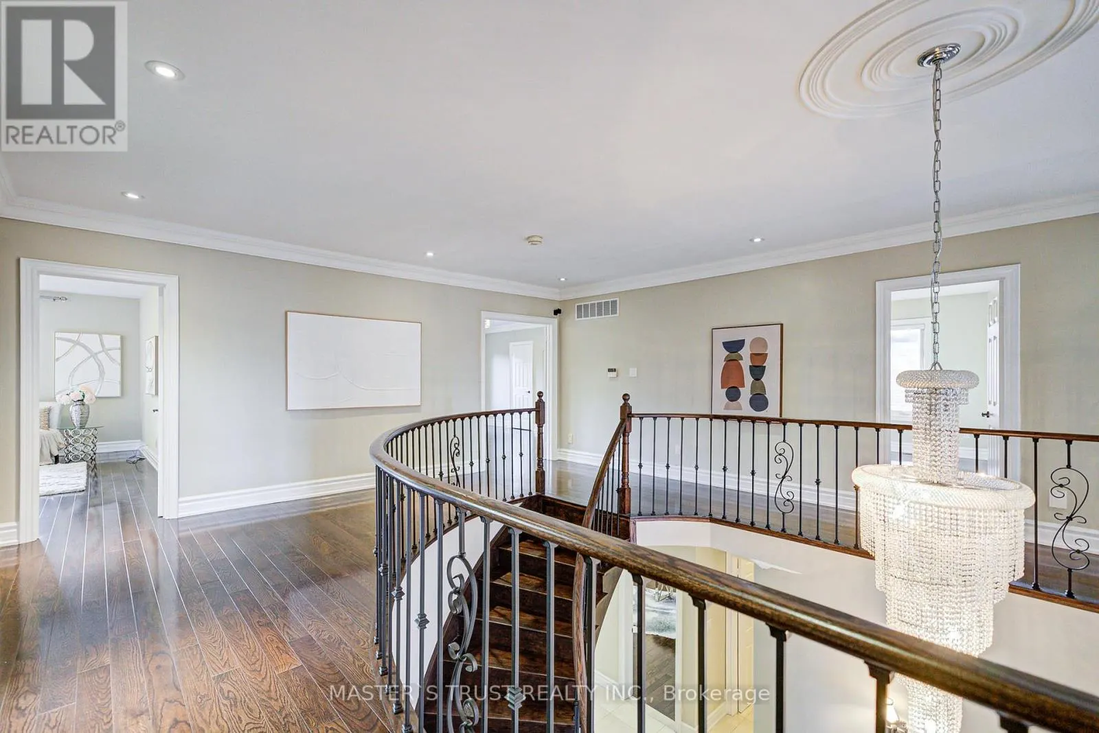 2 LYTTON BOULEVARD