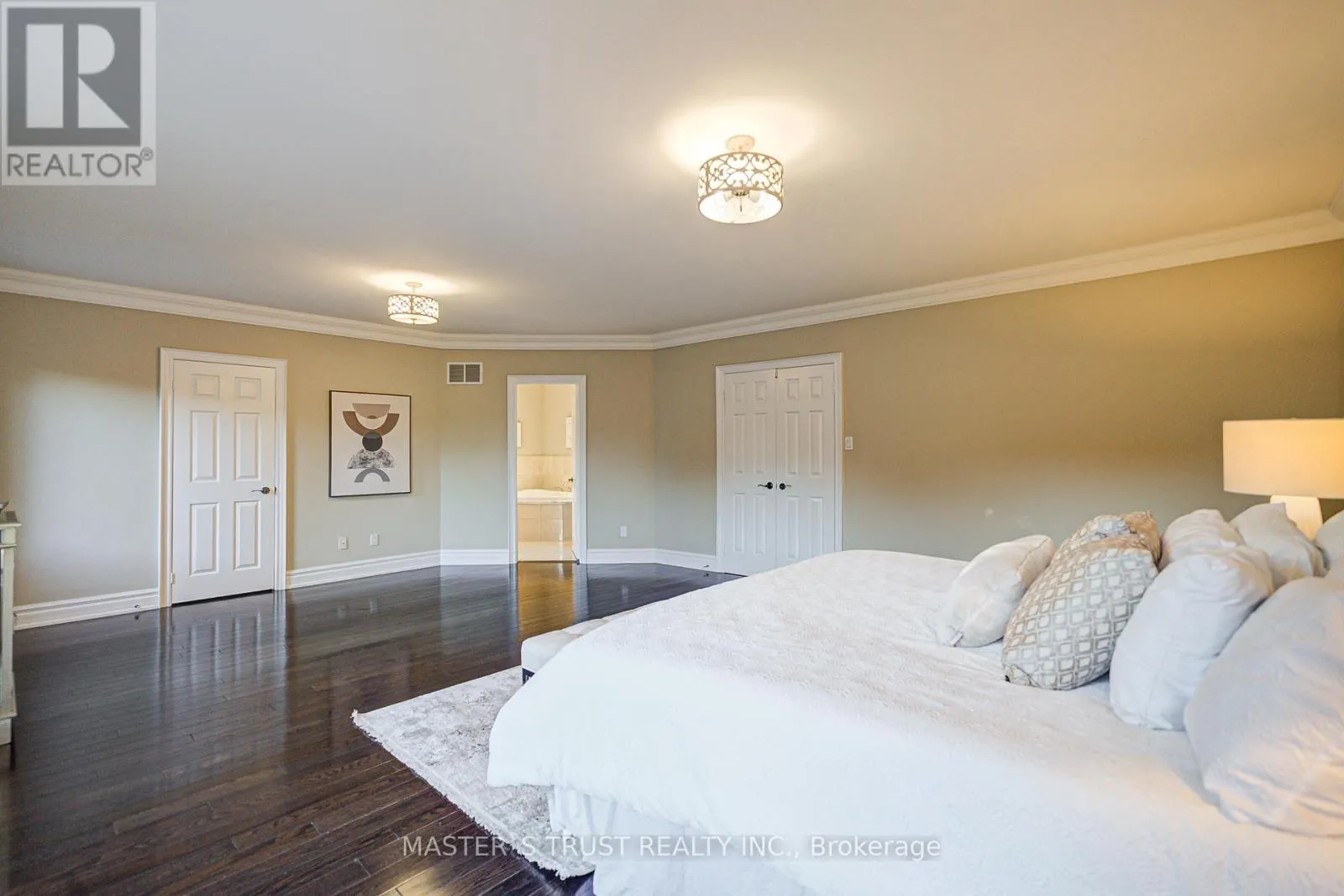 2 LYTTON BOULEVARD