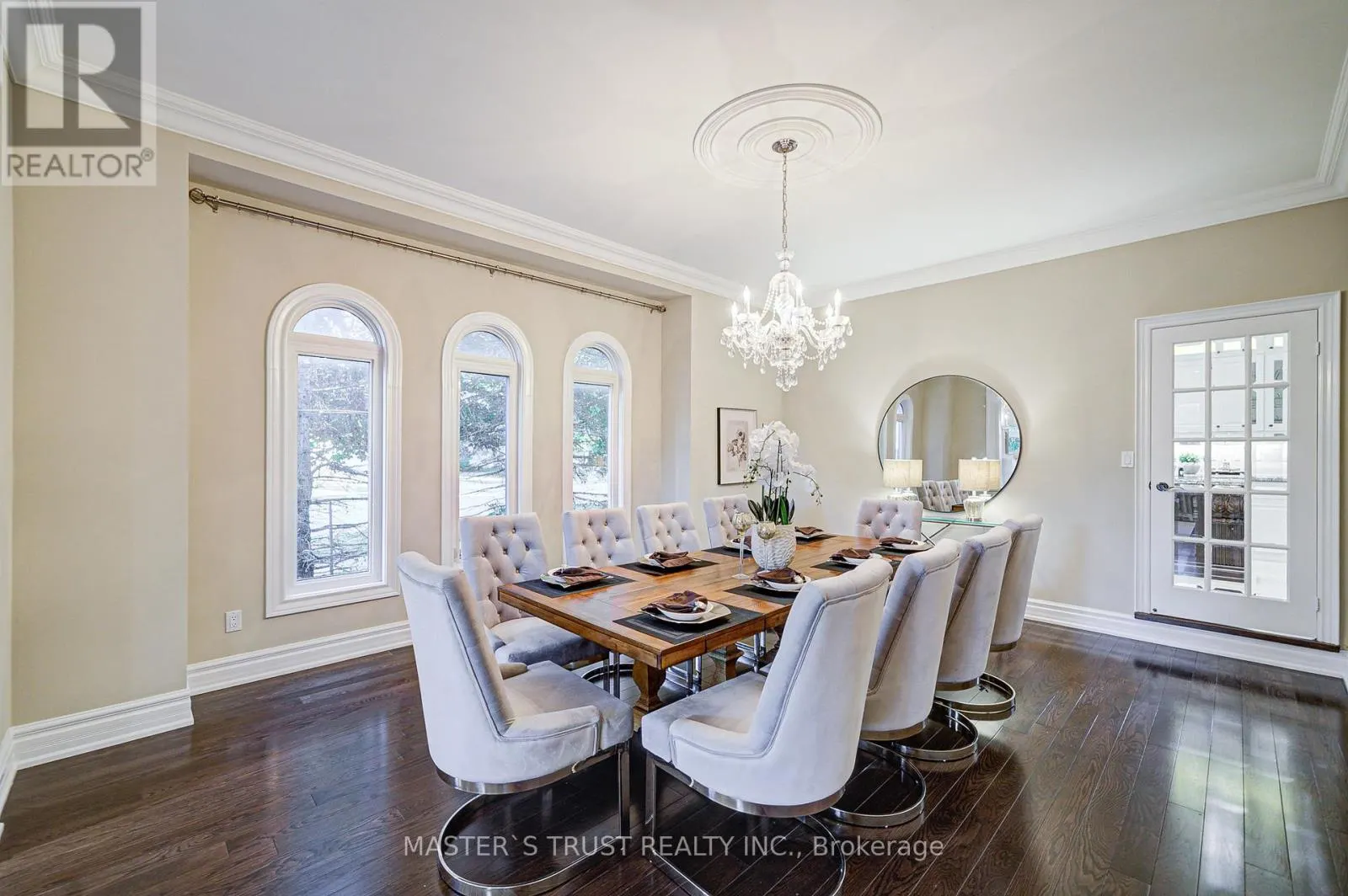 2 LYTTON BOULEVARD