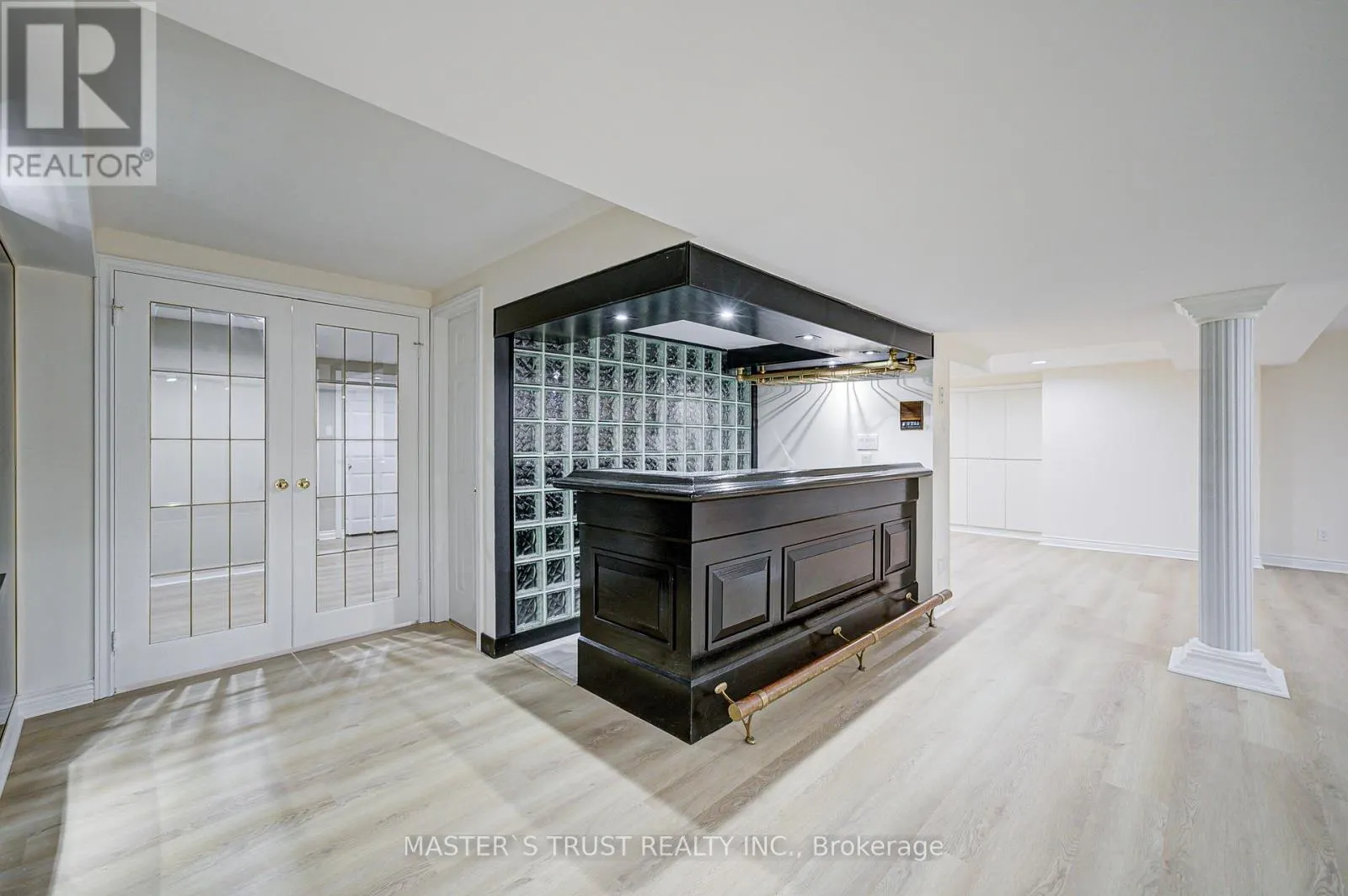 2 LYTTON BOULEVARD