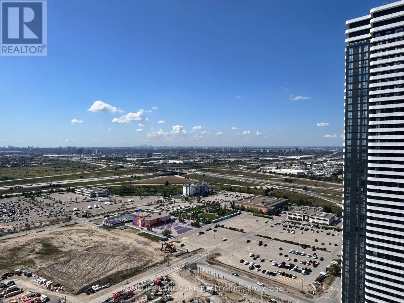 3701 - 28 INTERCHANGE WAY