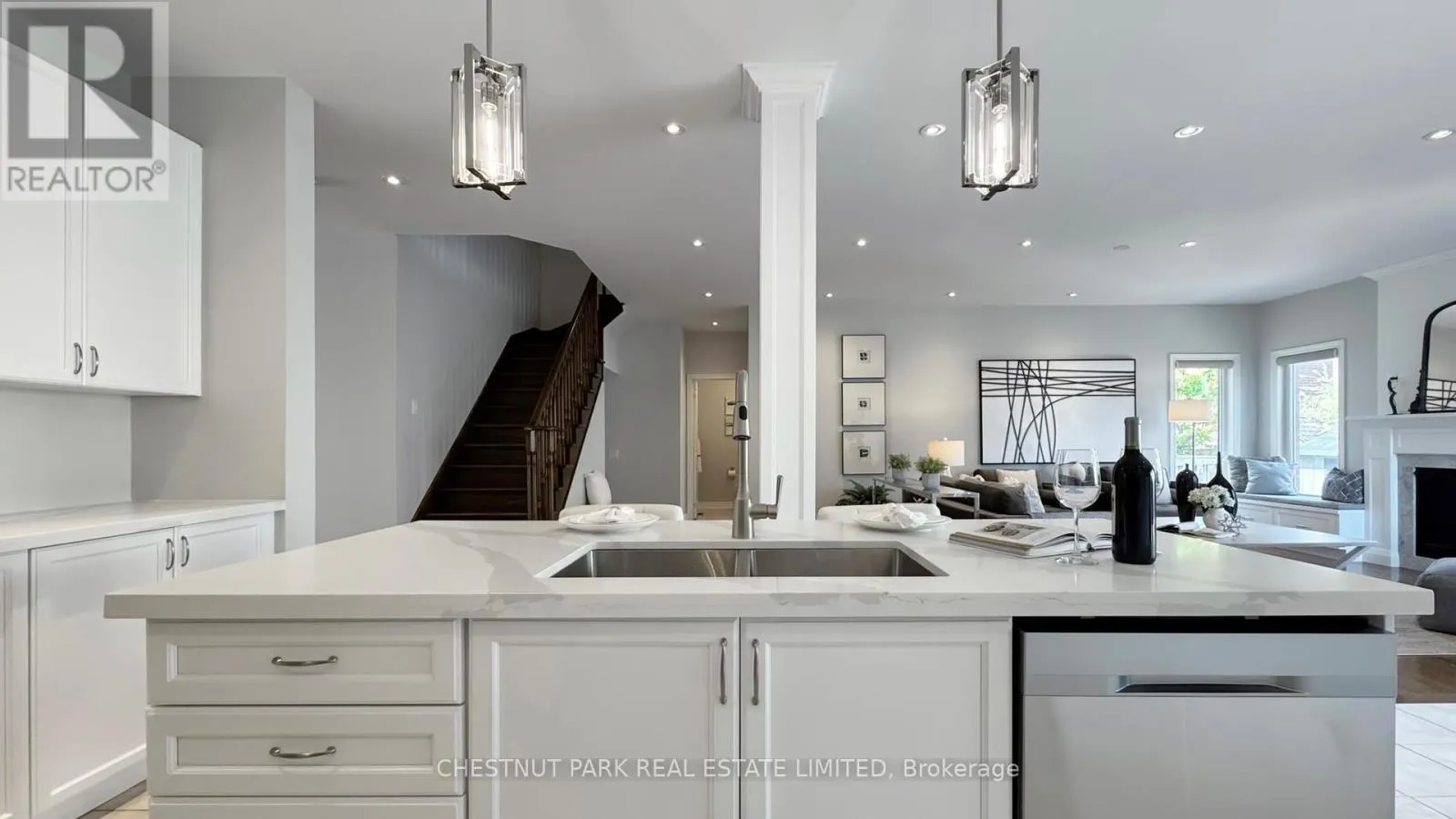 32 ARBOUR DRIVE