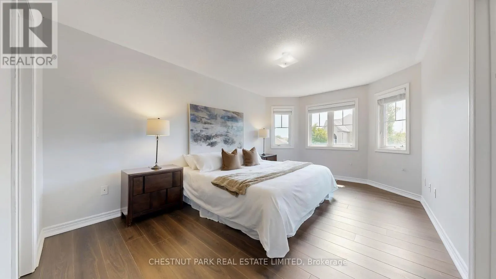 32 ARBOUR DRIVE