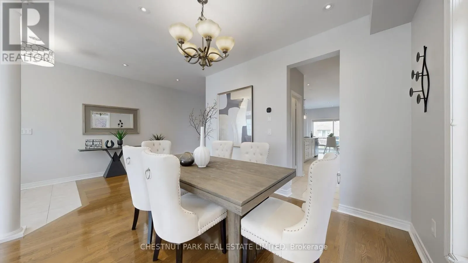 32 ARBOUR DRIVE