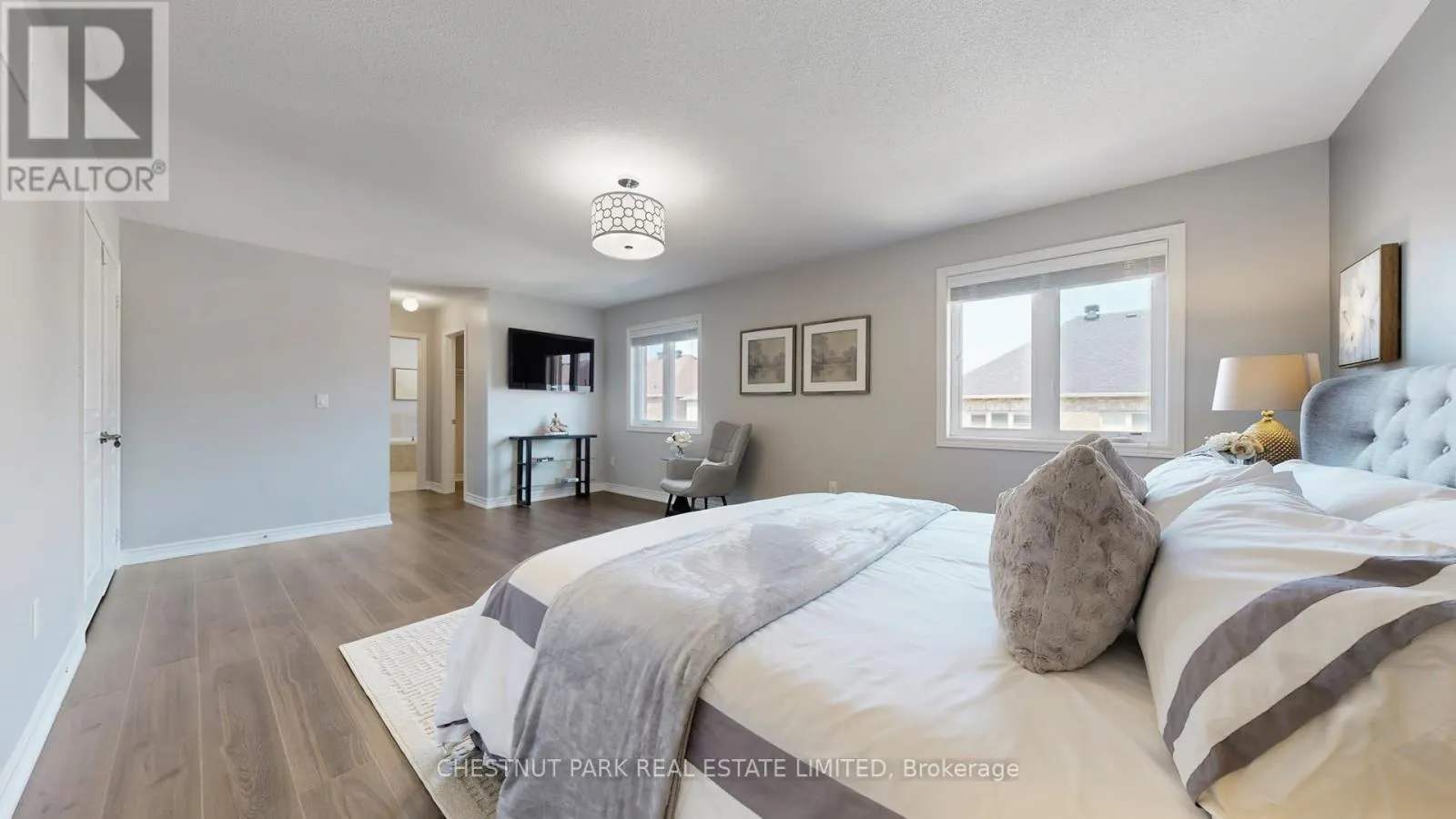 32 ARBOUR DRIVE