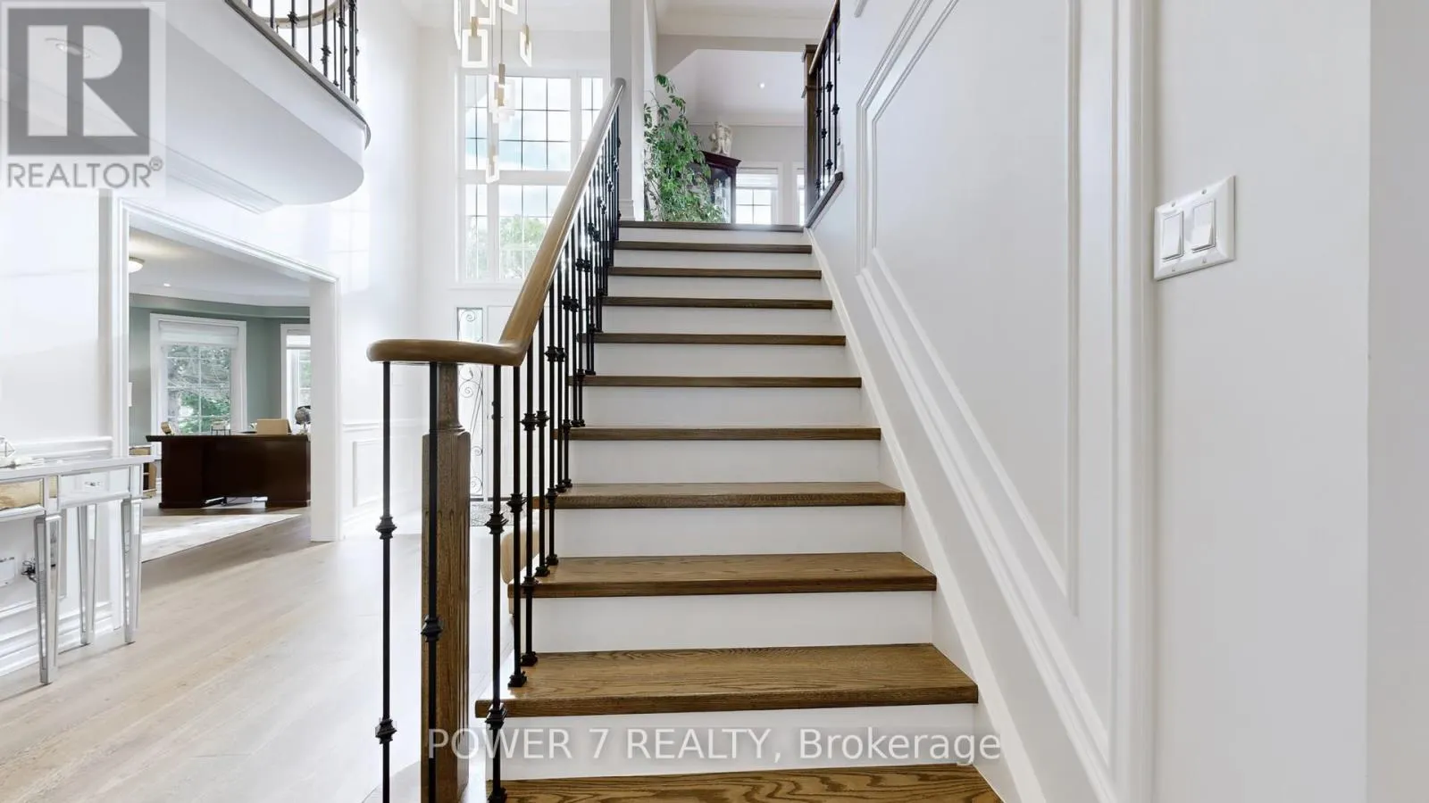 1098 SECRETARIATE ROAD