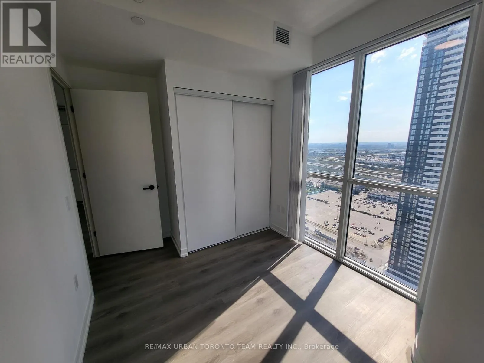 3603 - 28 INTERCHANGE WAY