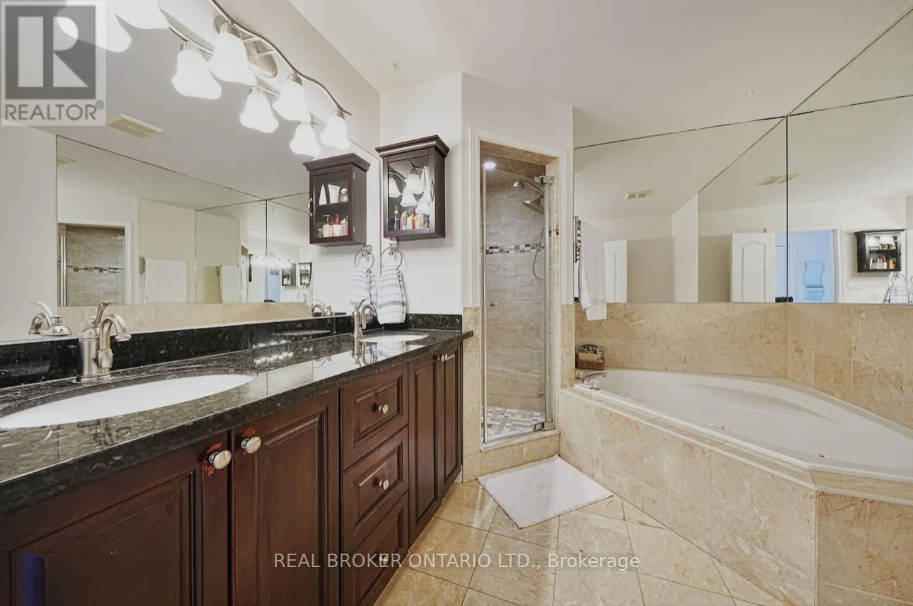 39 WOODROOF CRESCENT