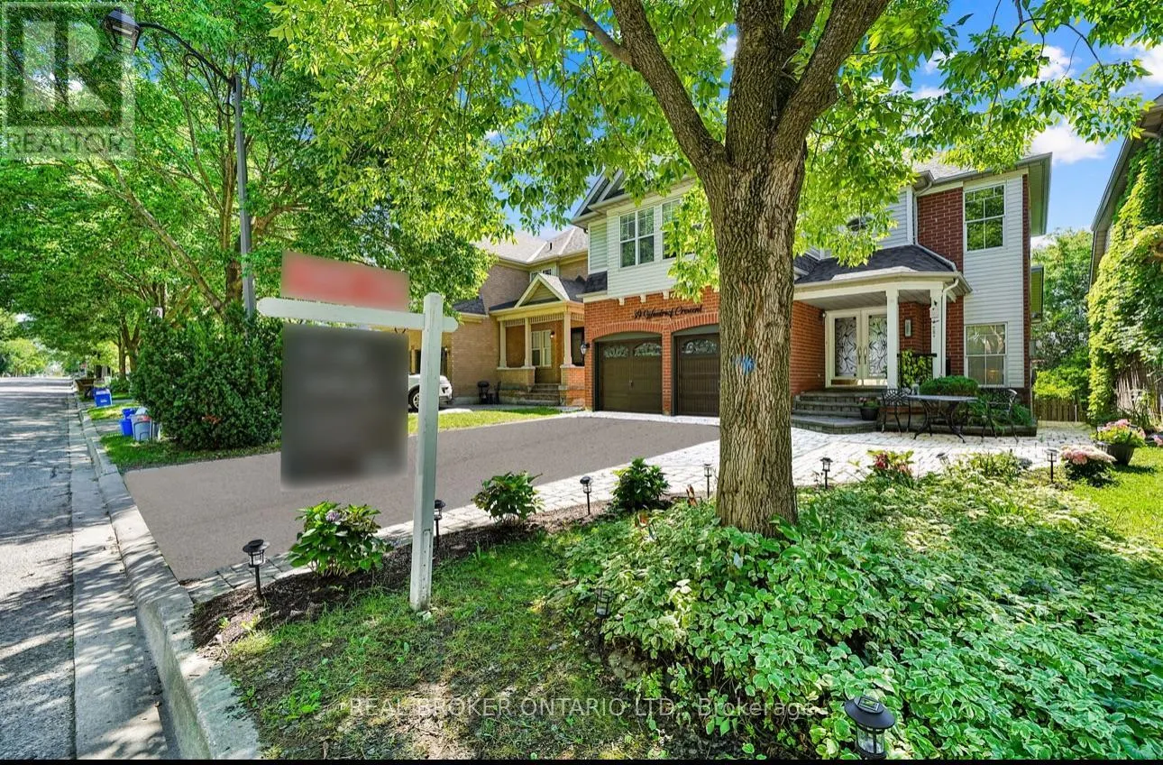 39 WOODROOF CRESCENT