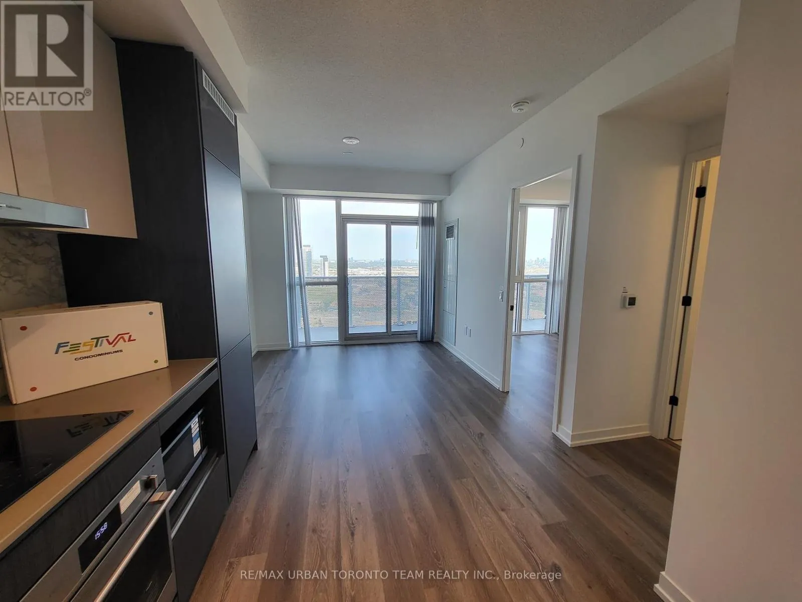 3607 - 28 INTERCHANGE WAY