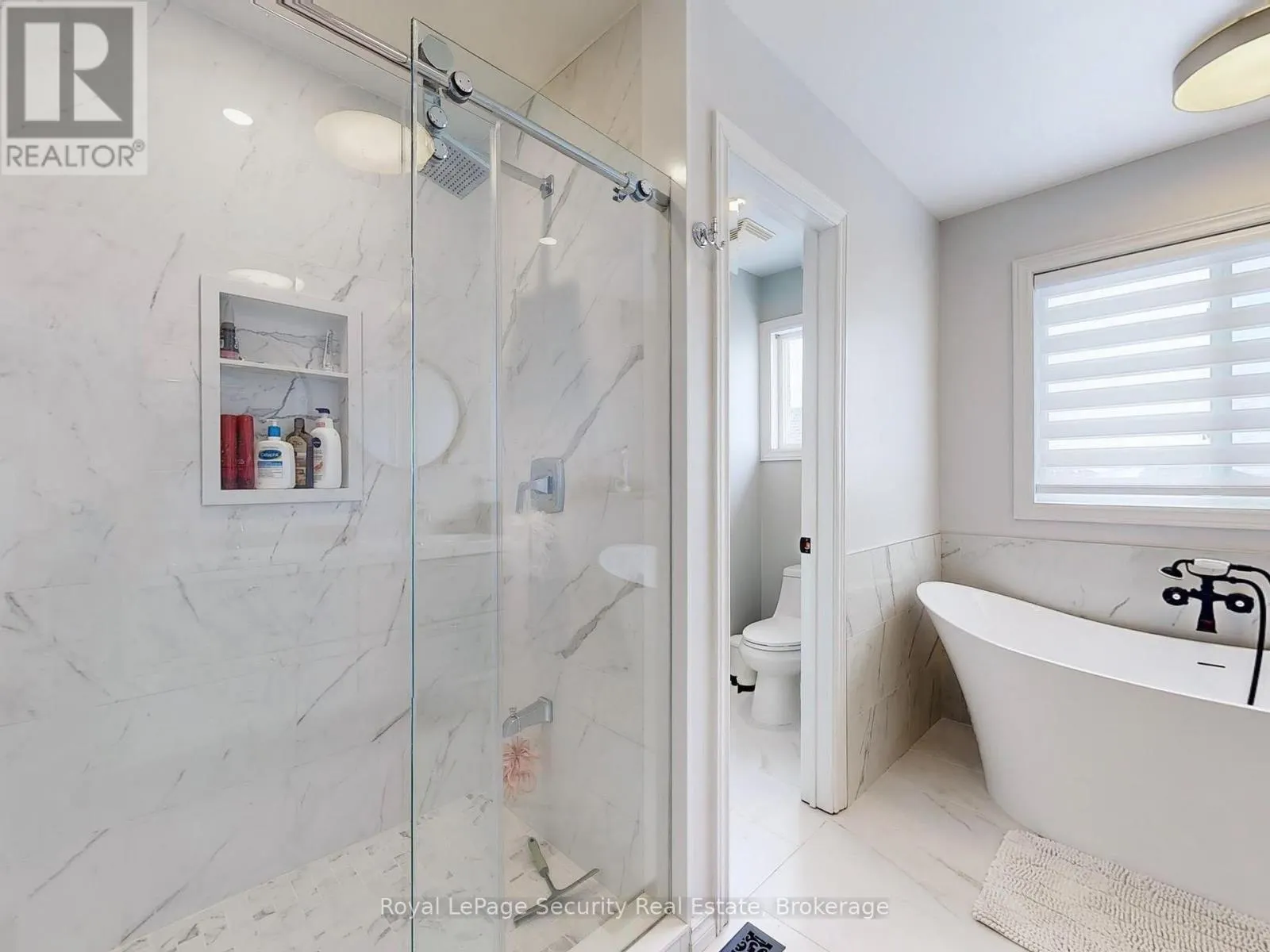128 DAISEYFIELD CRESCENT