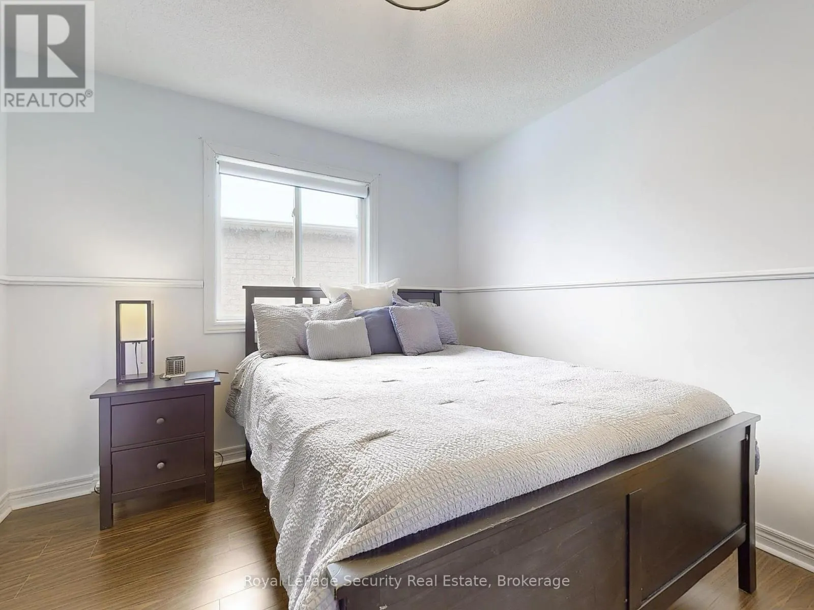 128 DAISEYFIELD CRESCENT