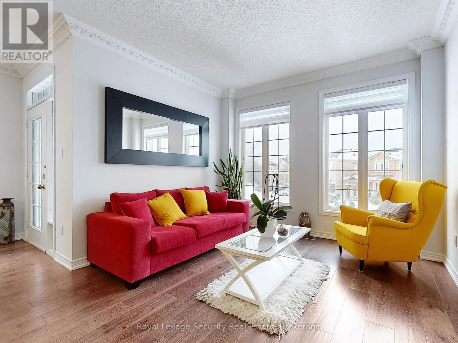 128 DAISEYFIELD CRESCENT