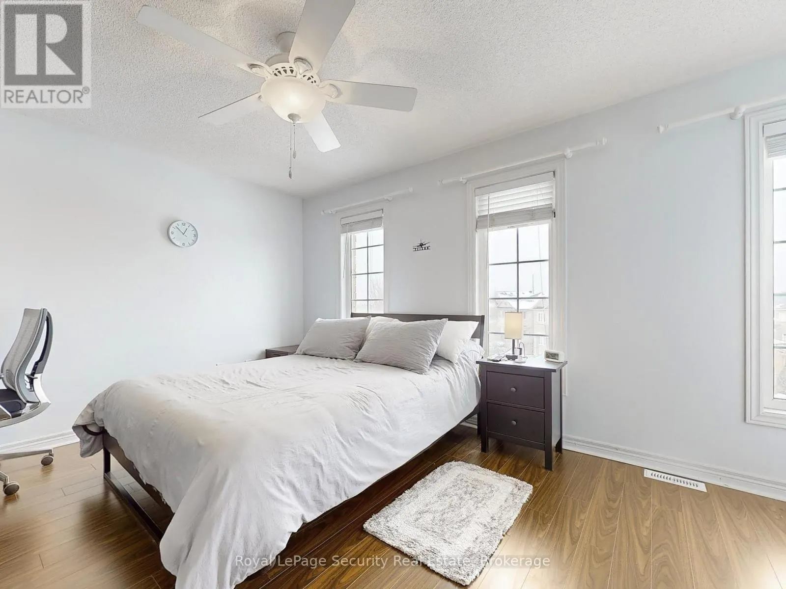 128 DAISEYFIELD CRESCENT