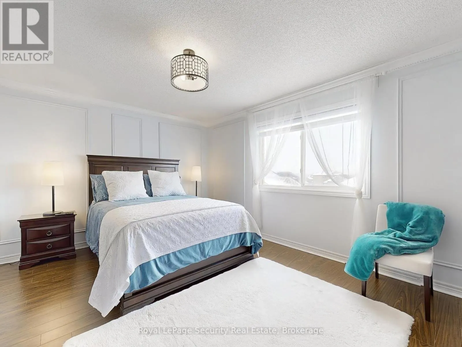 128 DAISEYFIELD CRESCENT