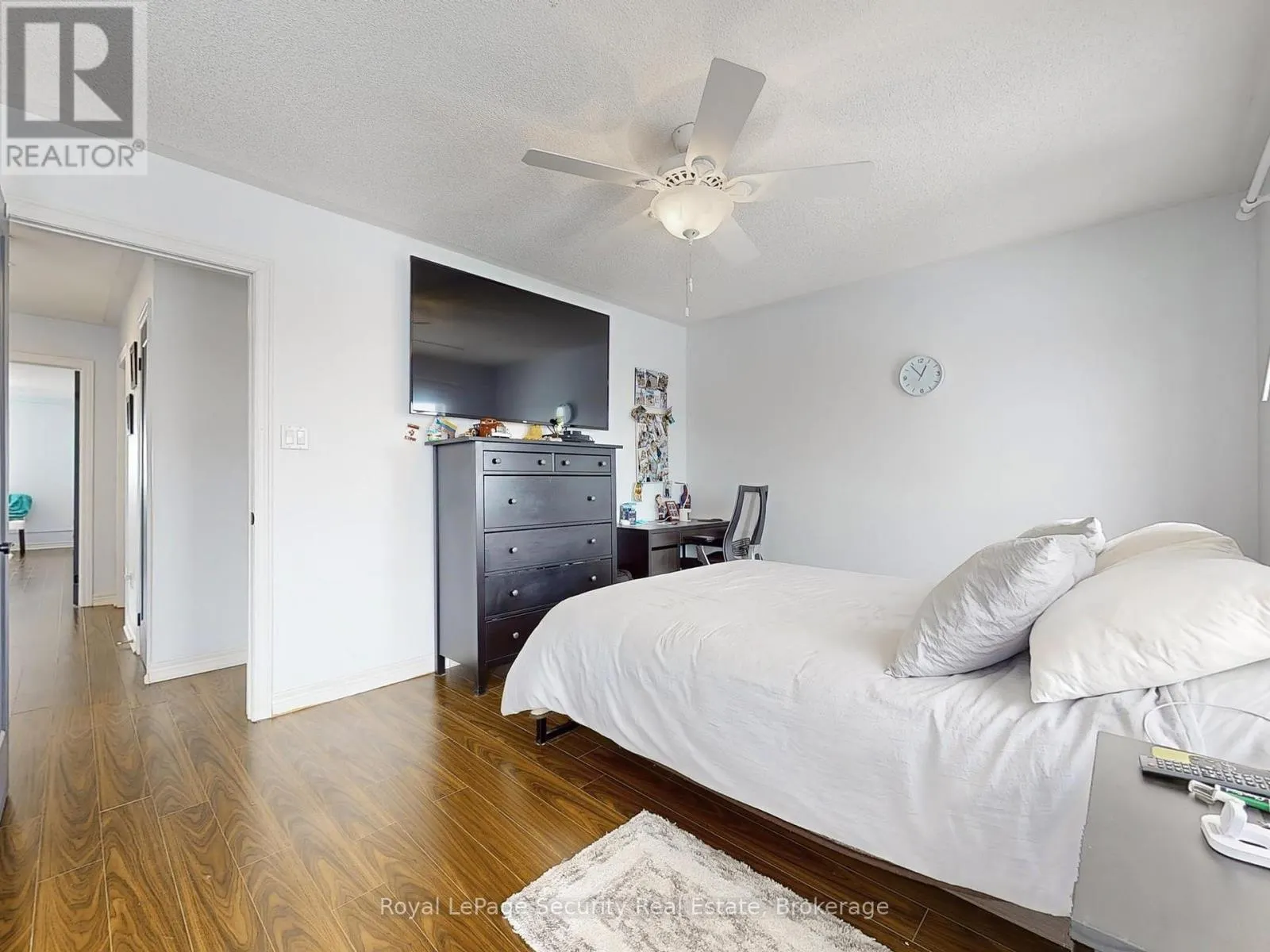 128 DAISEYFIELD CRESCENT