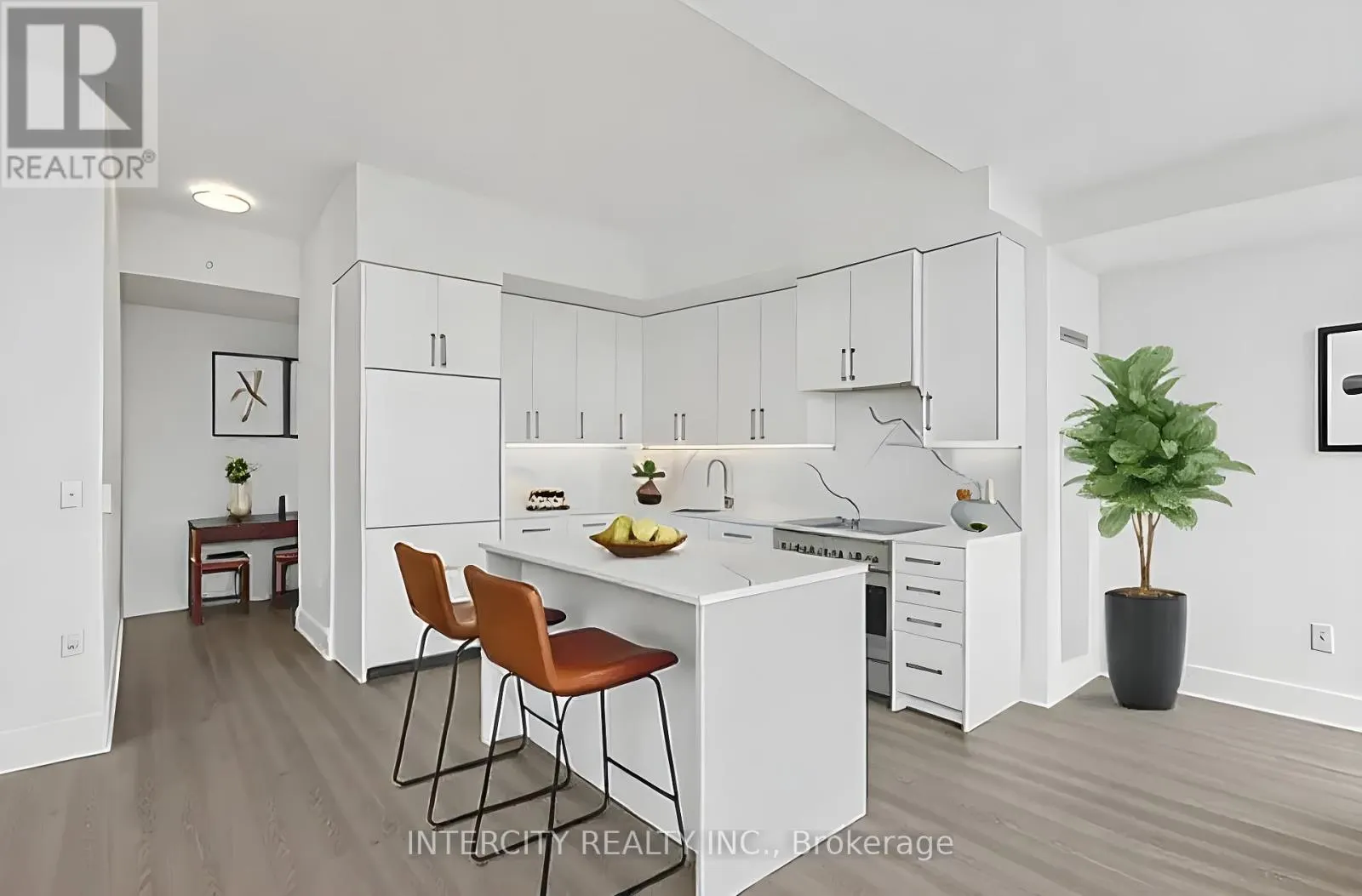 516 - 2075 KING ROAD