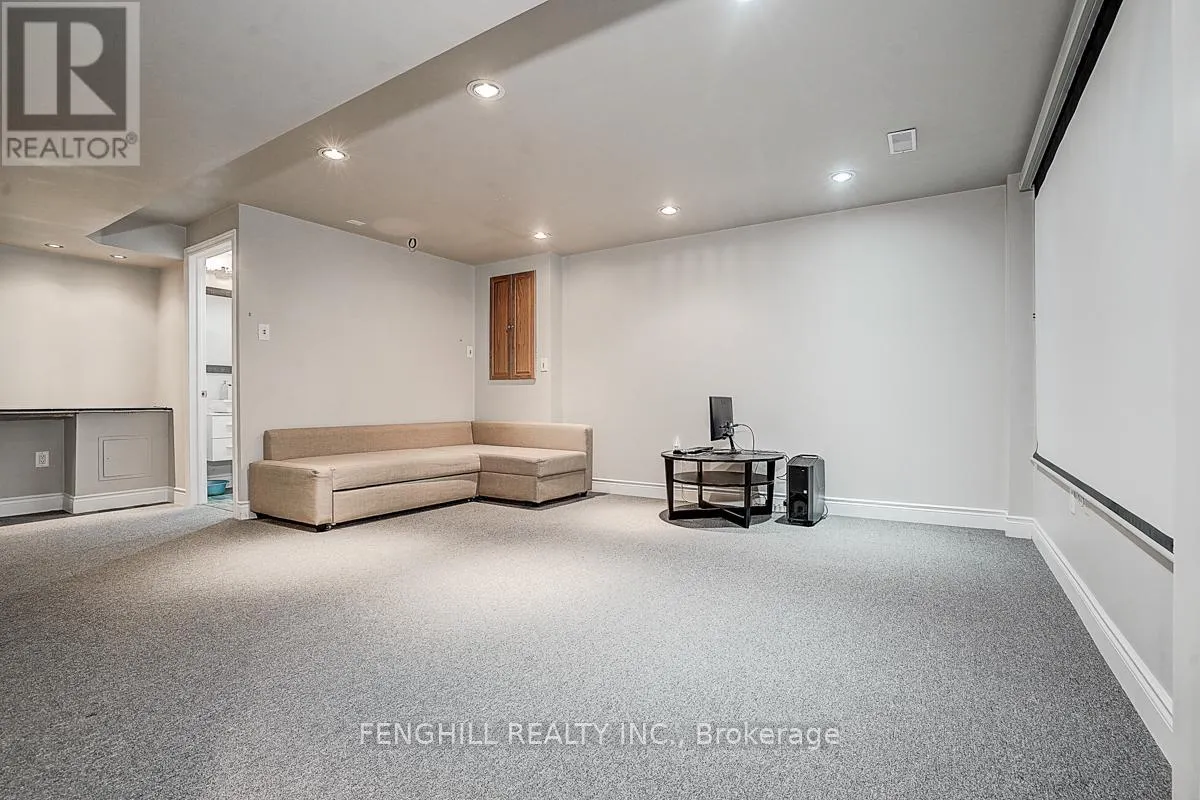 23 VELLORE WOODS BOULEVARD