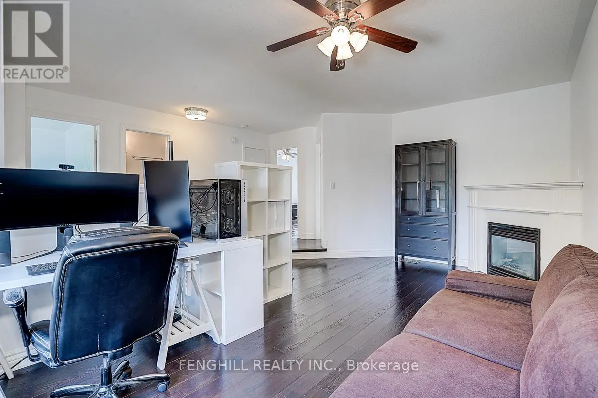 23 VELLORE WOODS BOULEVARD
