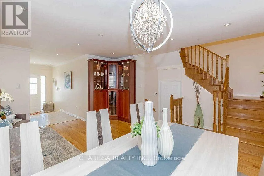 131 ARGENTO CRESCENT