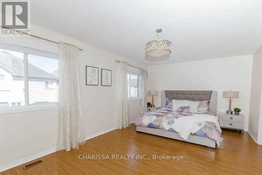 131 ARGENTO CRESCENT