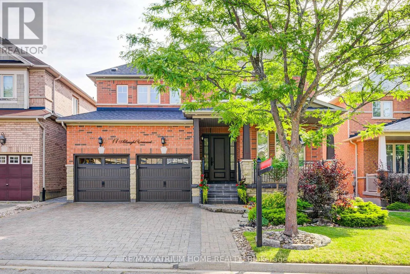 11 ALBRIGHT CRESCENT