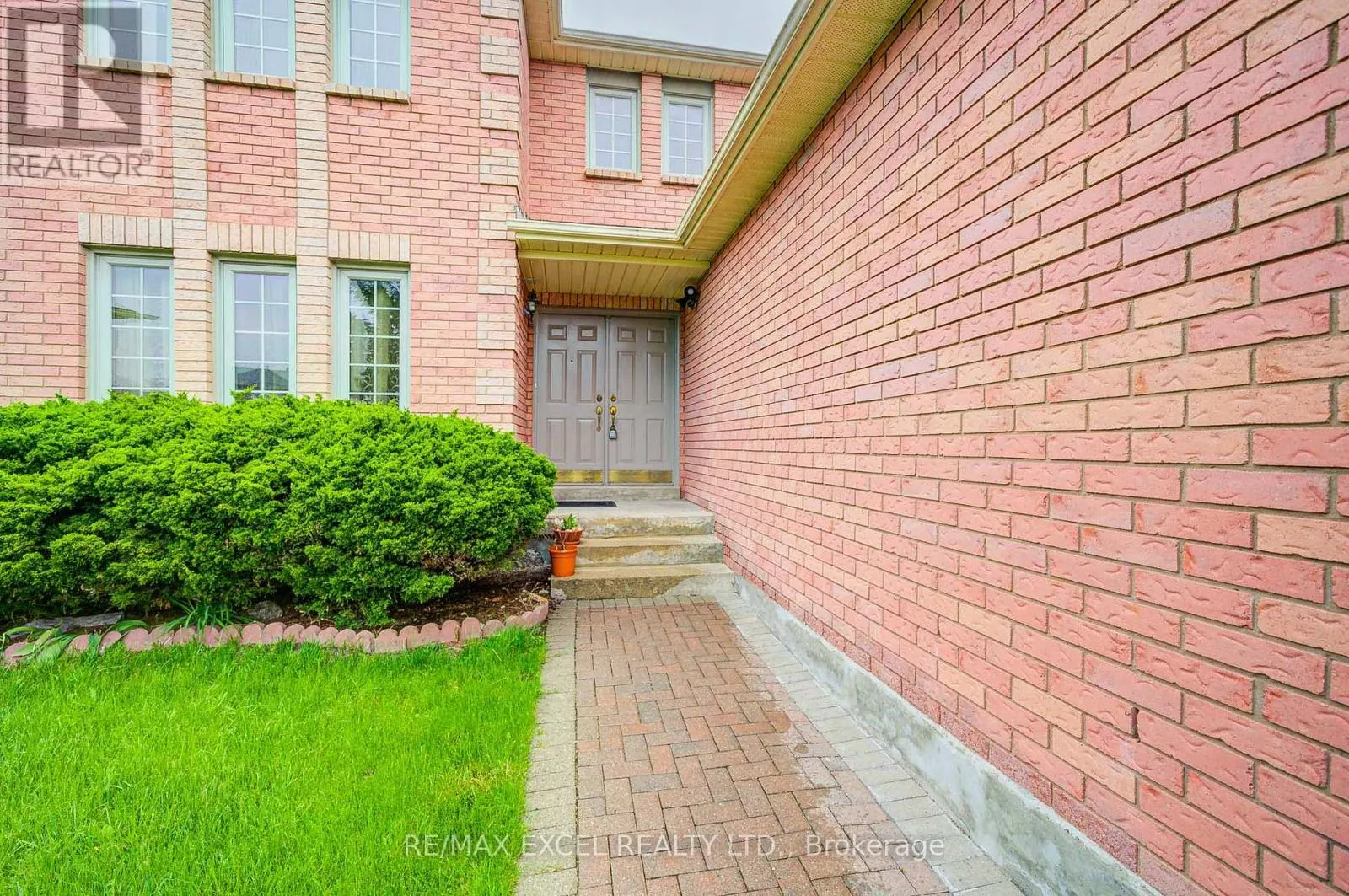 18 TAMARA DRIVE