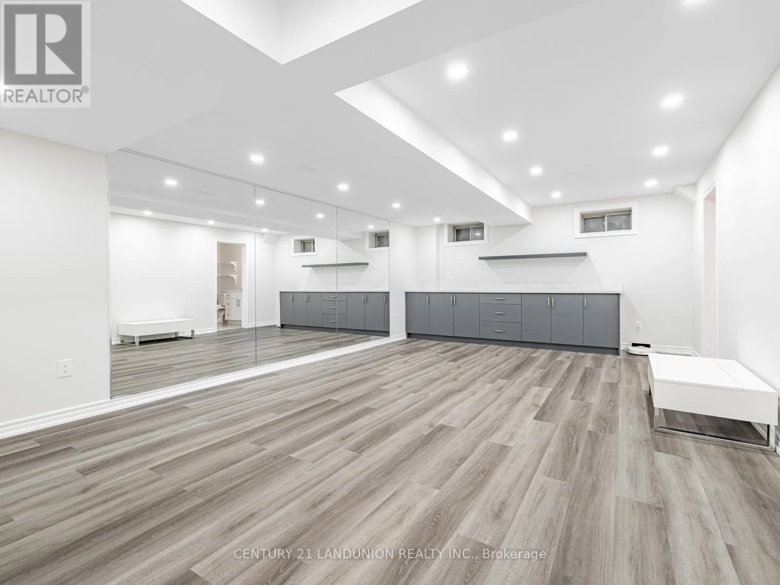 233 BUTTERNUT RIDGE TRAIL