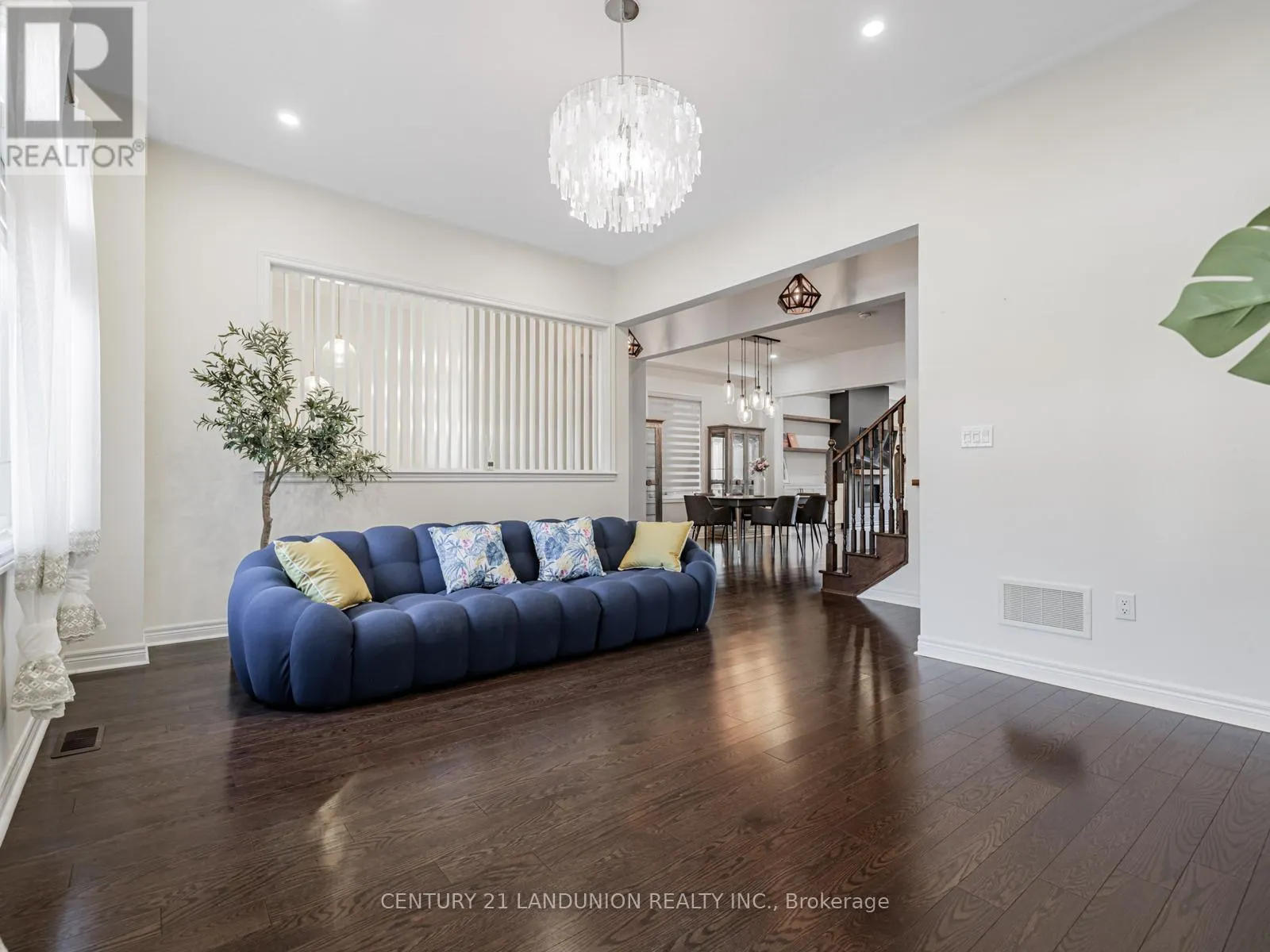 233 BUTTERNUT RIDGE TRAIL
