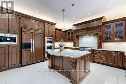 11 CRANBORNE CHASE