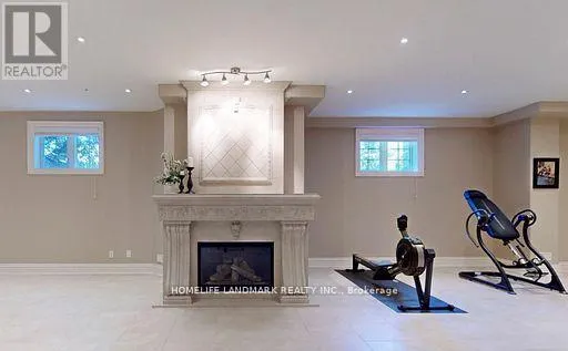 11 CRANBORNE CHASE