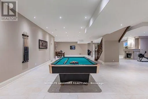 11 CRANBORNE CHASE