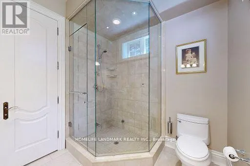 11 CRANBORNE CHASE
