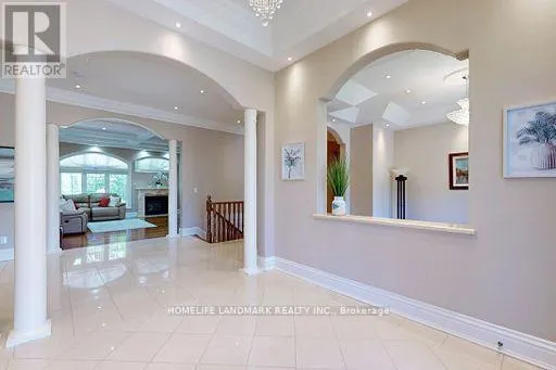 11 CRANBORNE CHASE