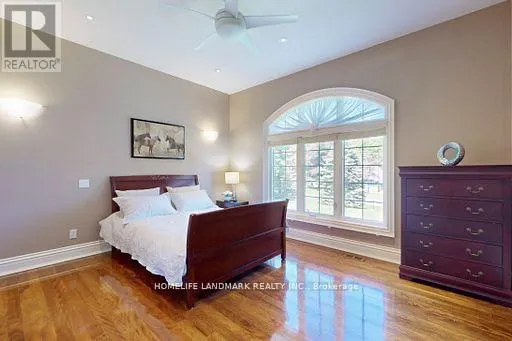 11 CRANBORNE CHASE