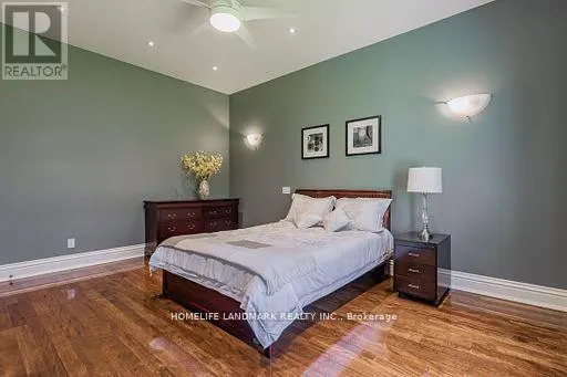 11 CRANBORNE CHASE