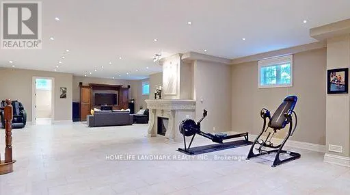 11 CRANBORNE CHASE