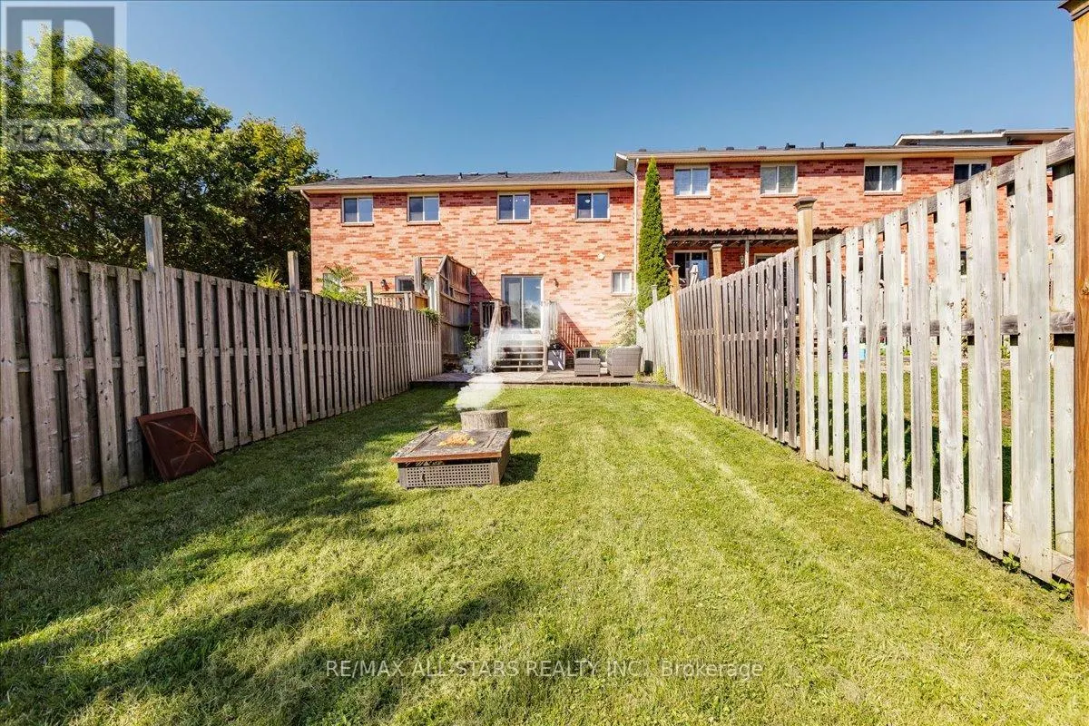 3 HATTIE COURT