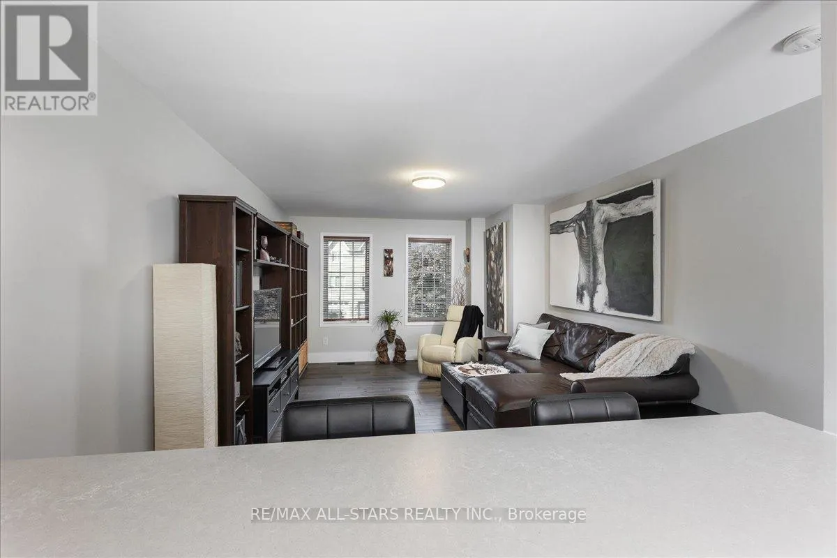 3 HATTIE COURT