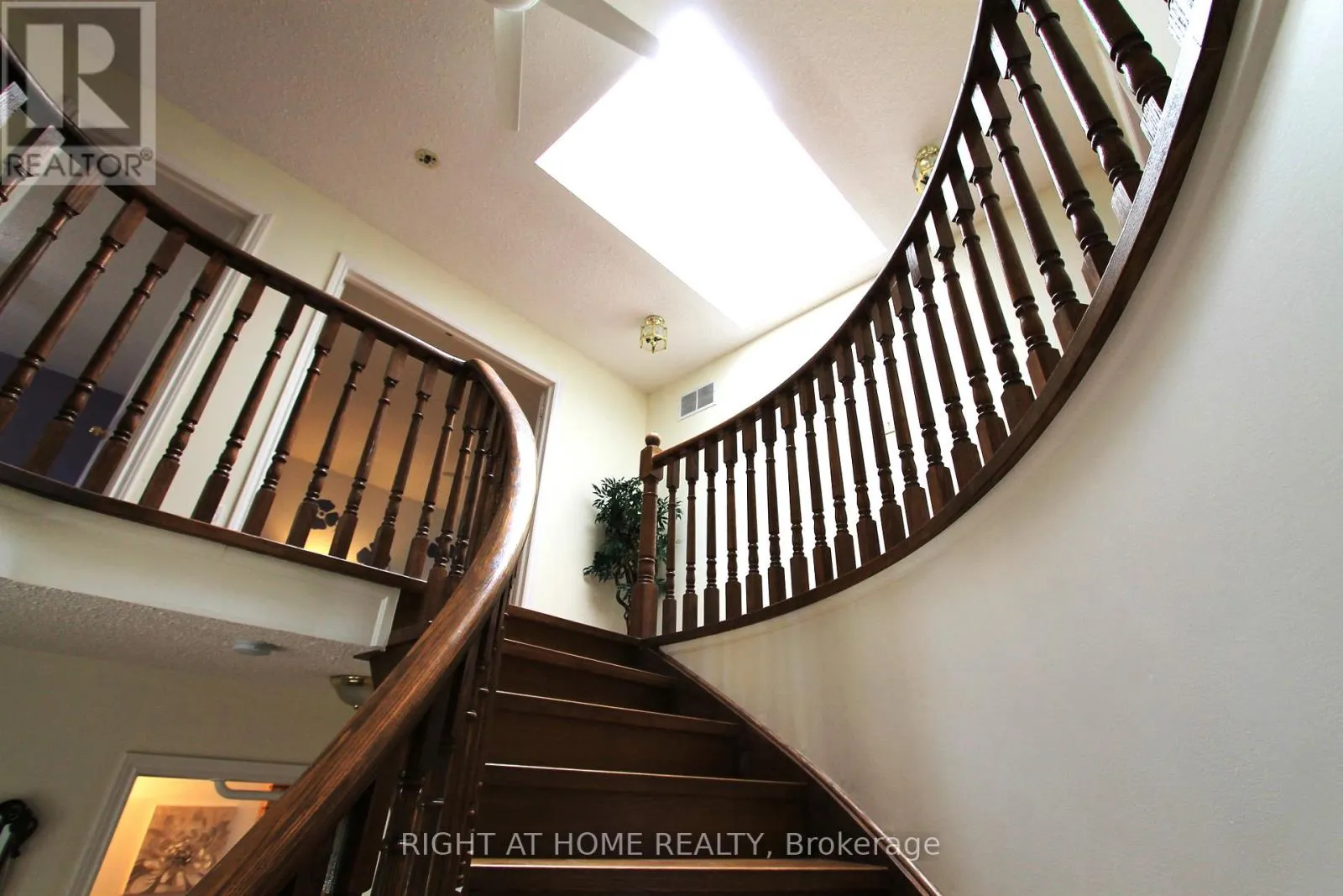 26 LEIGHLAND DRIVE