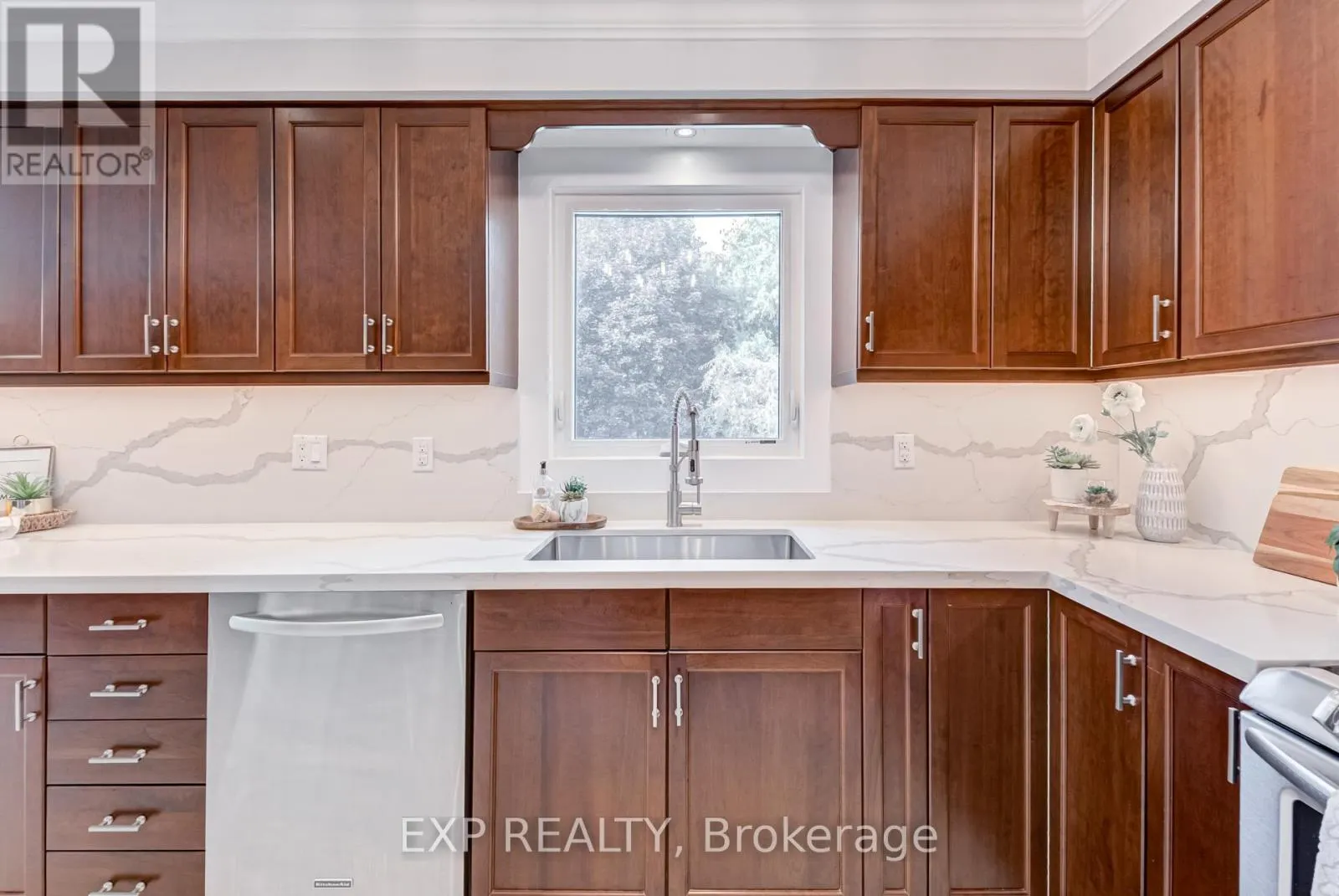 891 LESLIE VALLEY DRIVE