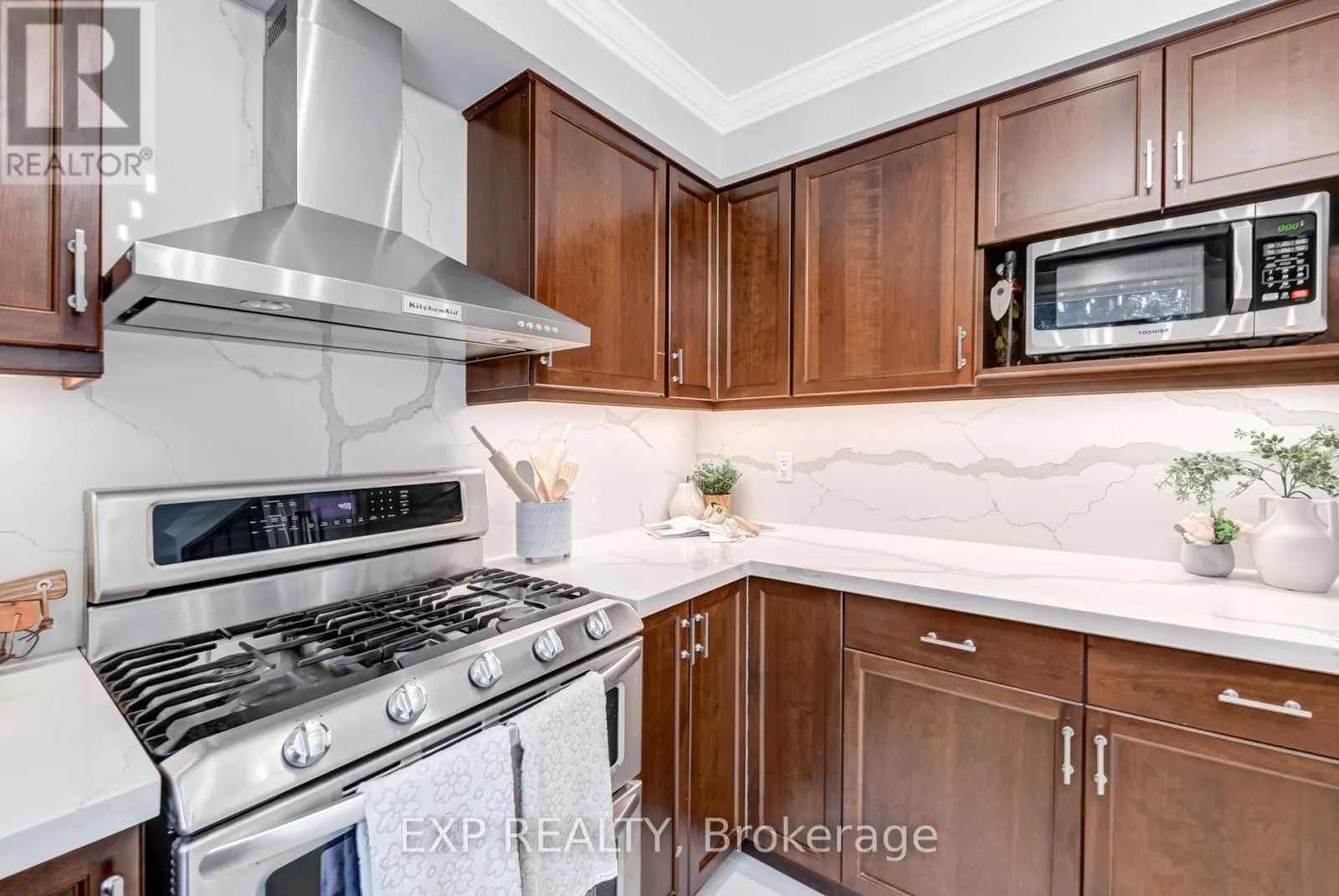 891 LESLIE VALLEY DRIVE